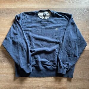 Vintage navy Champion essential crewneck sweatshirt Size L